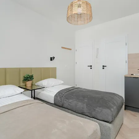 Apartment With Balcony In By Renters Poznan