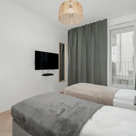 With Balcony In By Renters דירה פוזנן