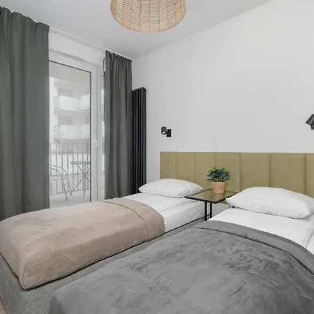 Lejlighed With Balcony In By Renters