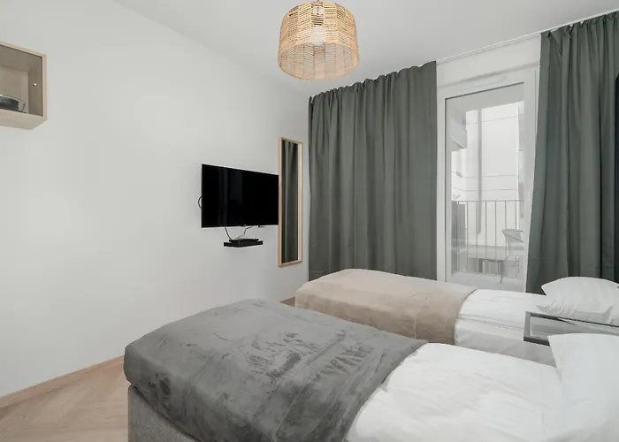 With Balcony In By Renters Daire Poznan