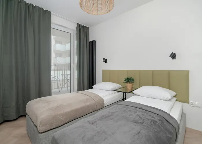 Appartamento With Balcony In By Renters